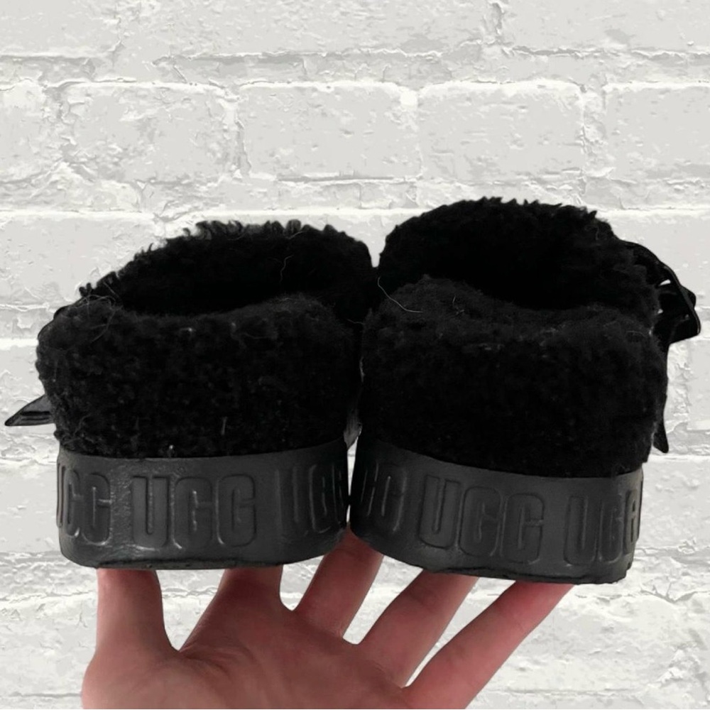 UGG Fluffita Platform Sandal in Black - Picture 6 of 7